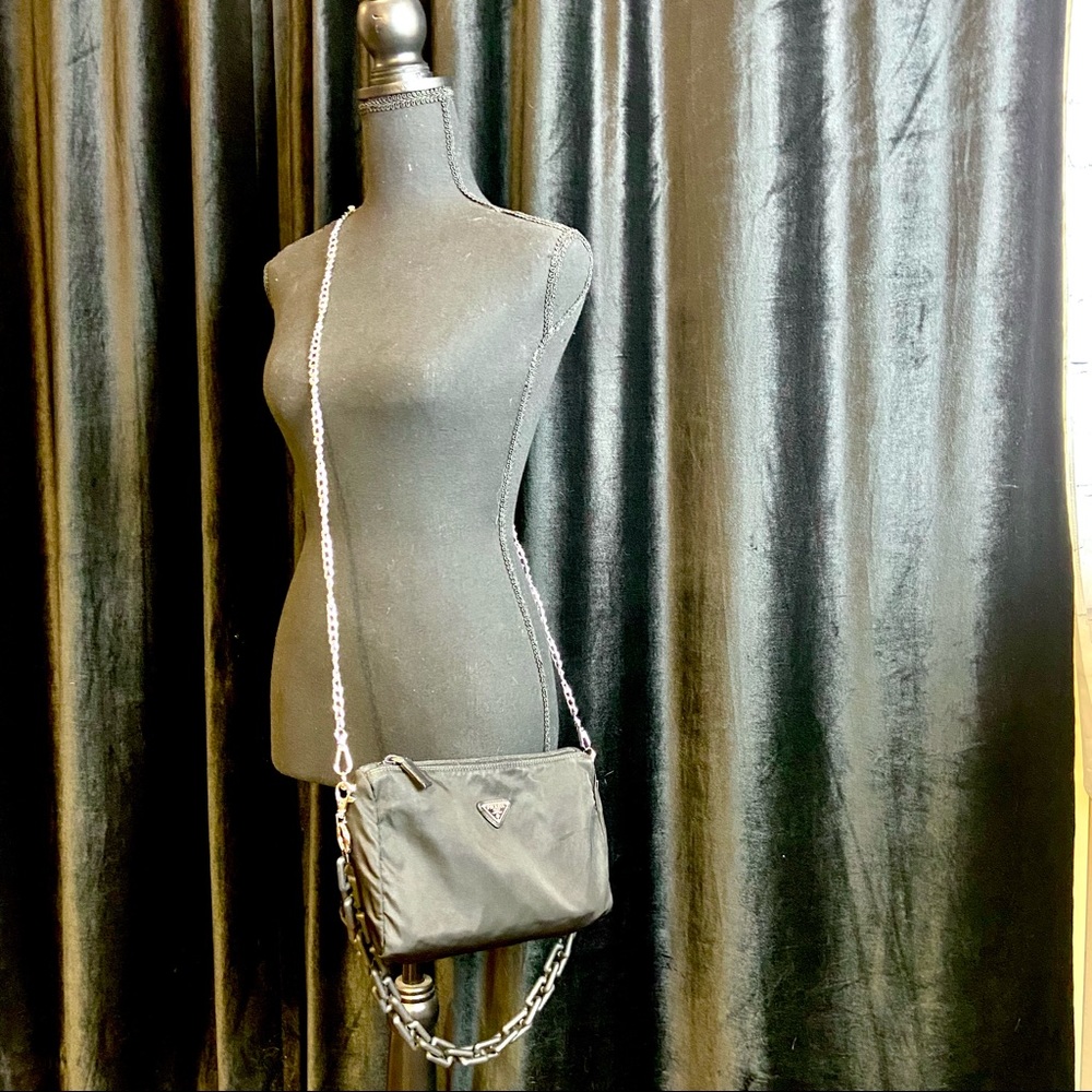 Prada pouch crossbody bag or shoulder bag with chains - Picture 2 of 16